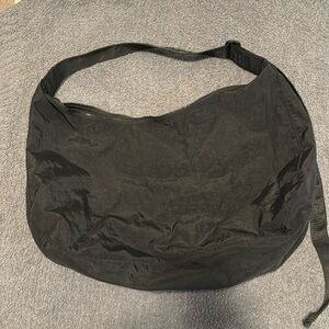 Baggu Large Crescent Bag In Black